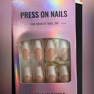 French Nail Press On Nails—NEW